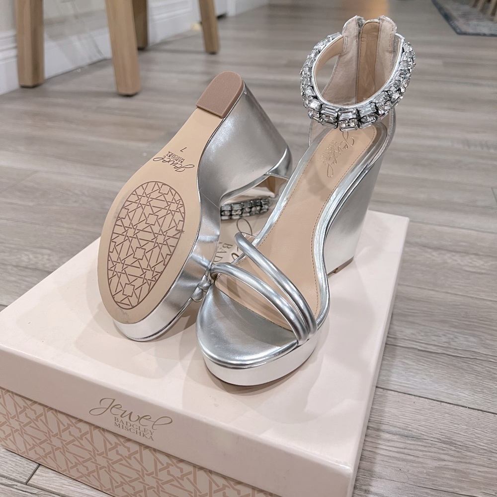 Jewel Badgley Mischka - Kathleen Ankle Strap Wedge Sandal - Size 7